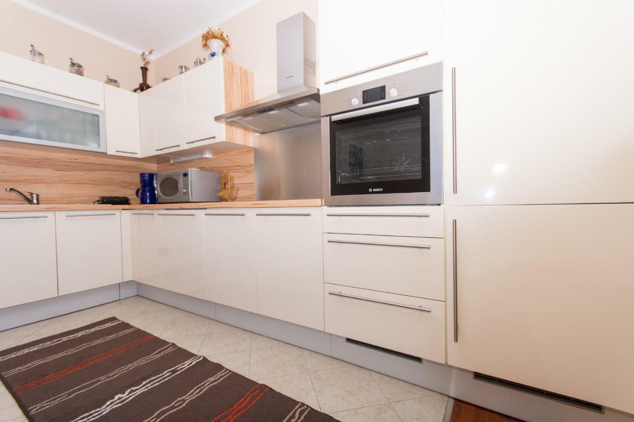 Luxury Apartment L&A Трогир Екстериор снимка